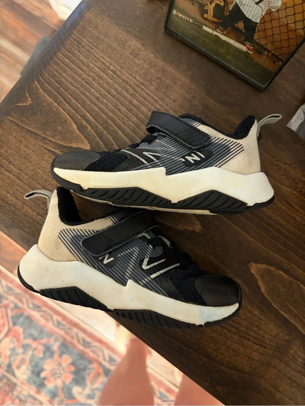 New Balance Rave Run v2 Bungee Lace & Top Straup Toddler Sneakers Black/White 8c